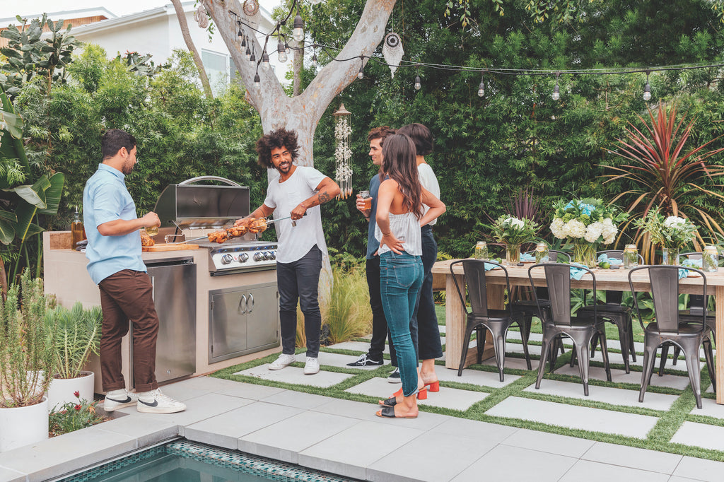 Enjoy endless cookouts with friend and your new Summerset Grill