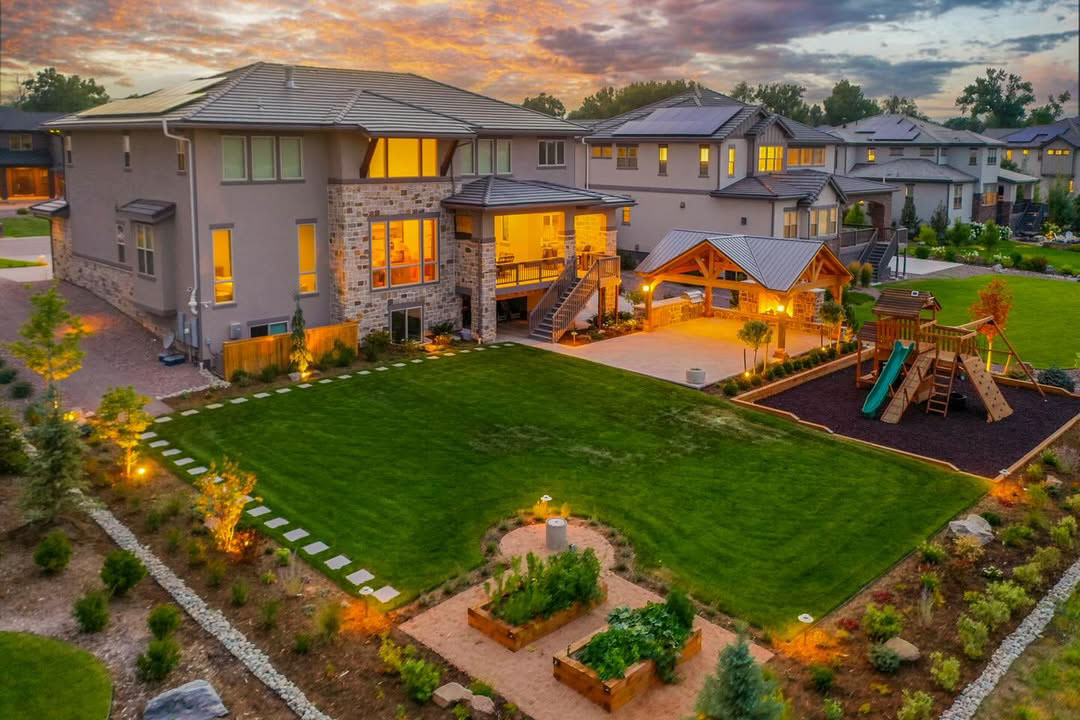 Crafting Memories in a Colorado Lakeside Escape