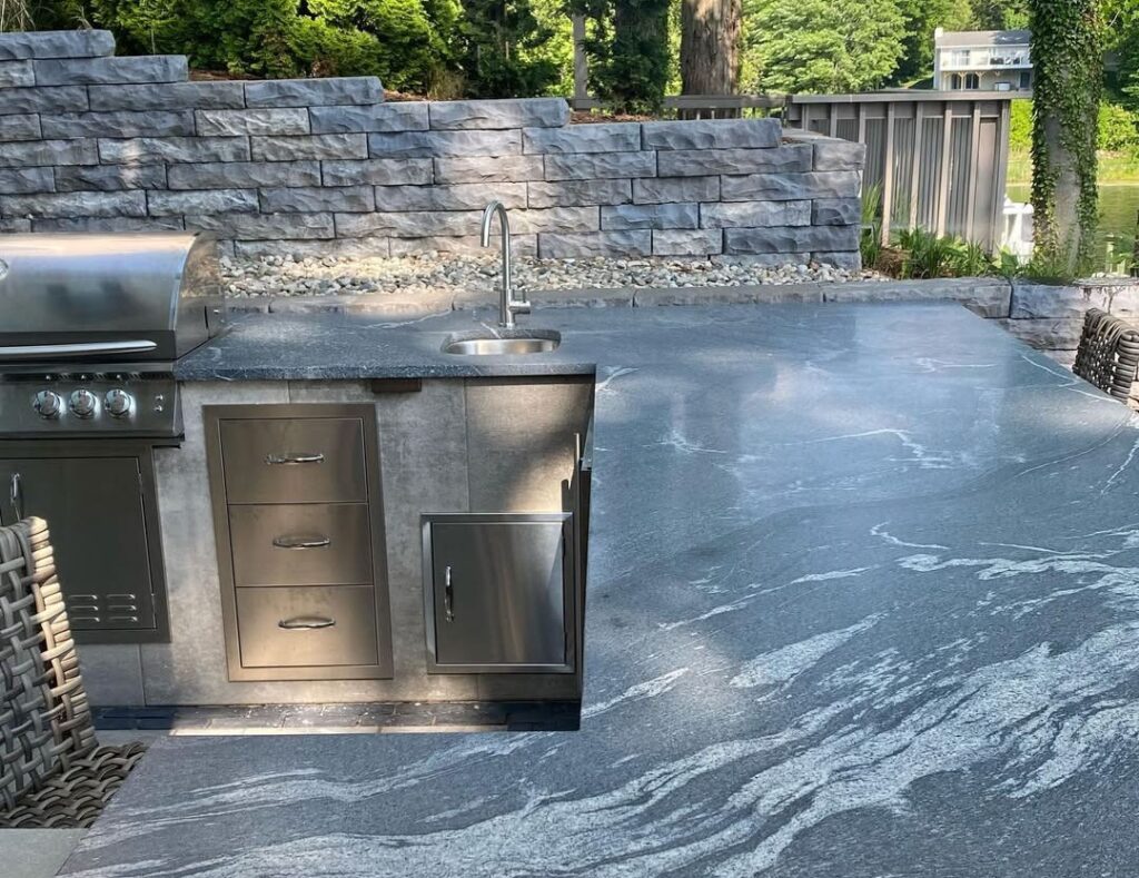 A Grill Island Framed in Granite